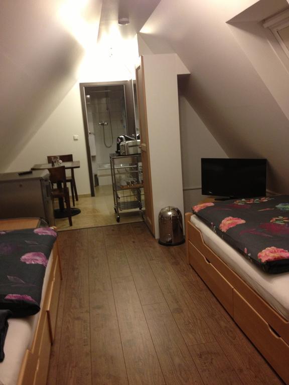 Old Town Guesthouse Erlangen Zimmer foto